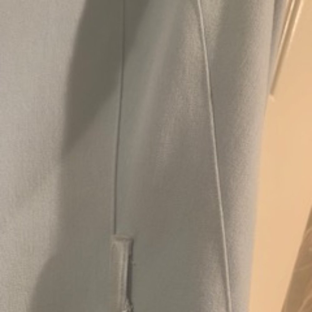 Baby blue tapered jacket with french cuffs in fine knit - Picture 4 of 9